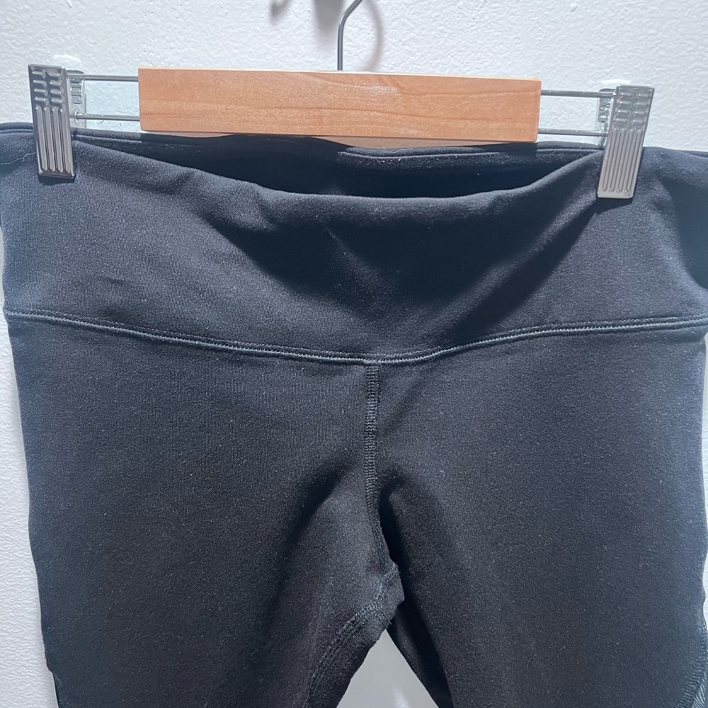 Alo Yoga Coast Panel Stirrup Legging SZ Small Women Black Activewear EUC - Picture 3 of 6